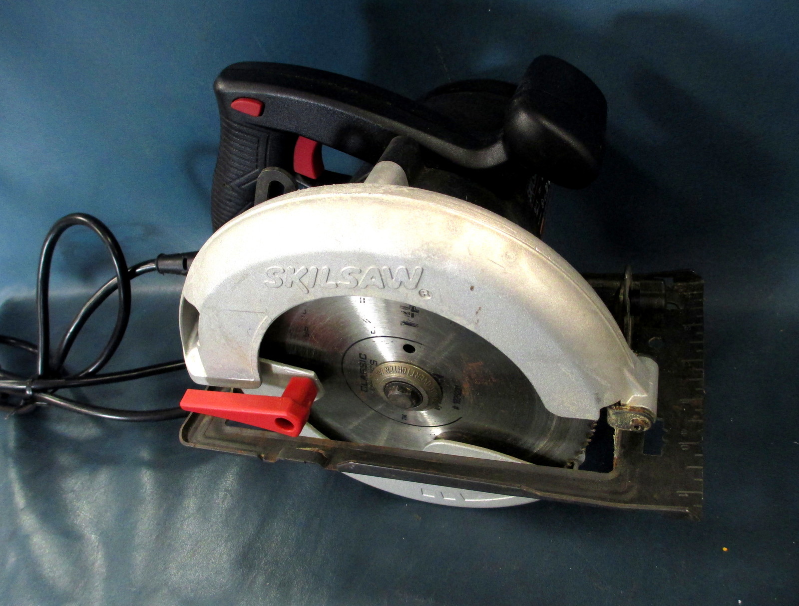 Skil 5380-01 Skilsaw Compact Corded 7-1/4-In 12Amp Portable Circular